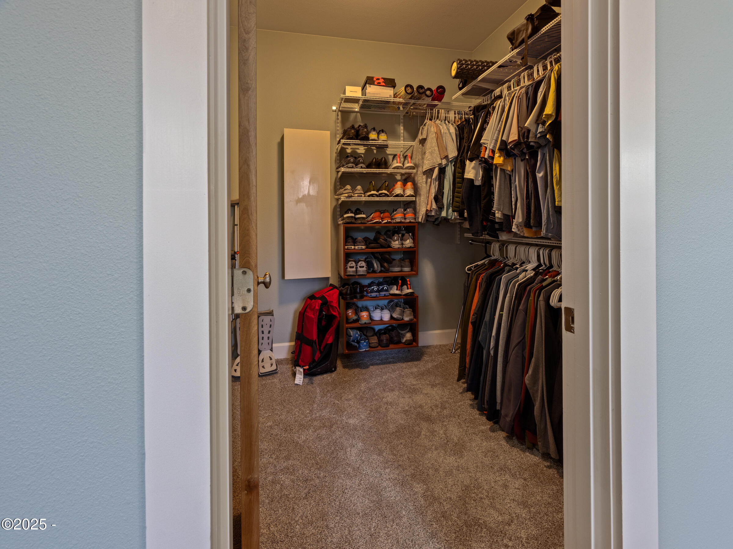 245 Olalla Road Toledo, OR 97391 - Photo 17 of 47 Walk in Closet
