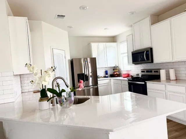 $2,200 | 1109 Aronia Lane, Georgetown, TX 78626