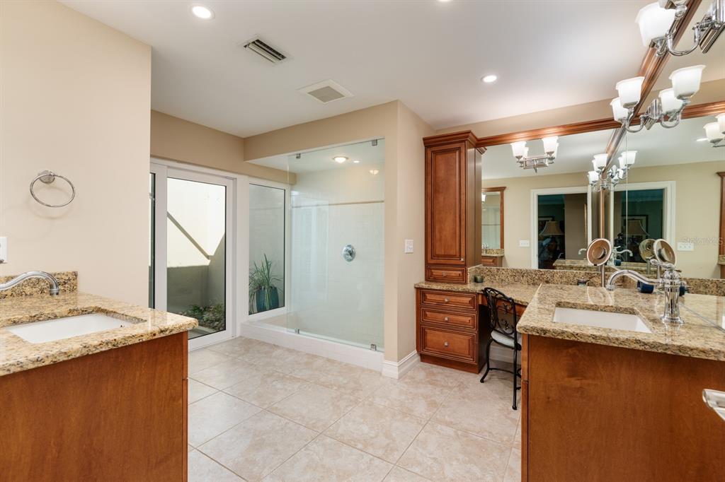 2309 Jones Court Dunedin, FL 34698 - Photo 22 of 55