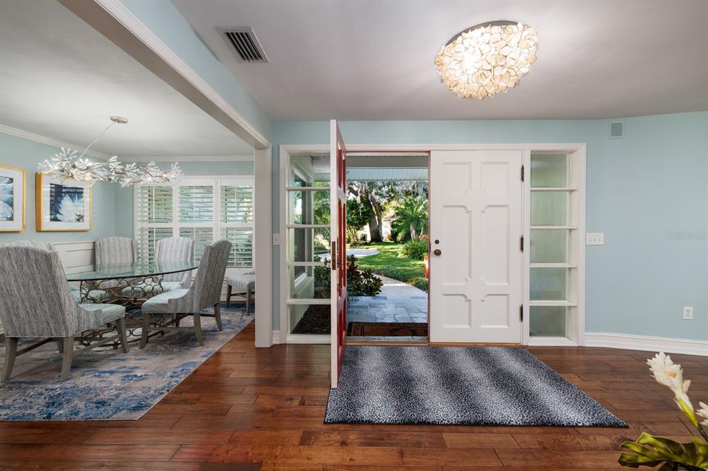 2309 Jones Court Dunedin, FL 34698 - Photo 5 of 55