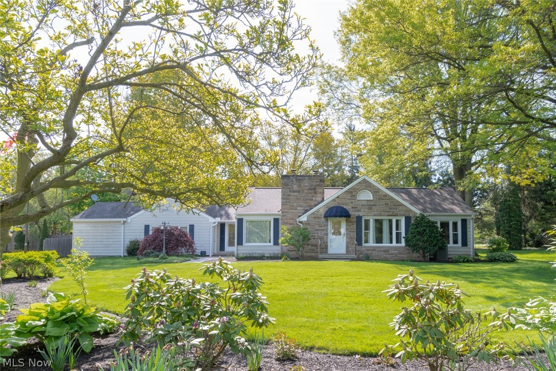 265 Schocalog Road Akron, OH 44313 - Photo 1 of 34 Front View