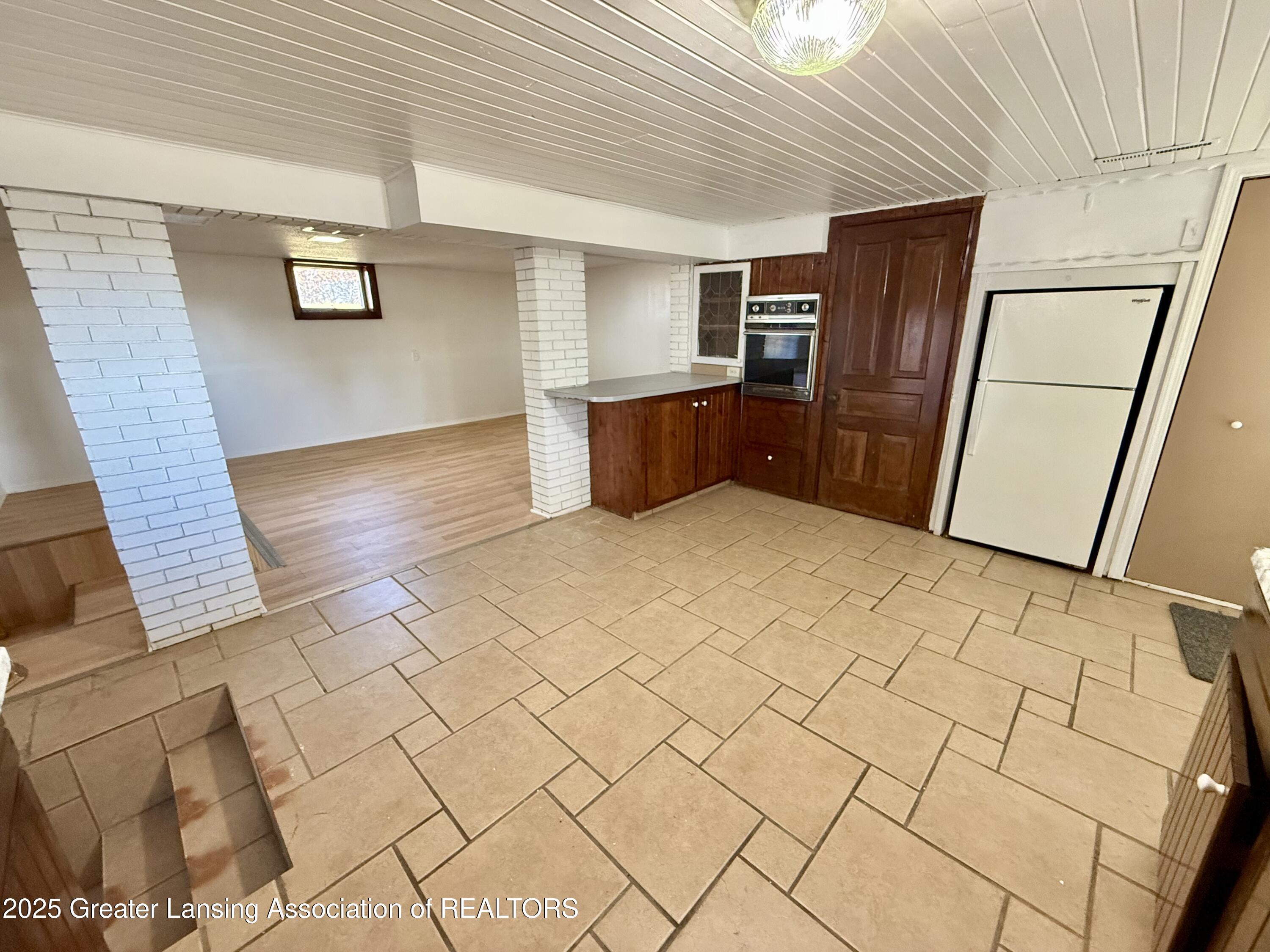 9575 West Monroe Road Elwell, MI 48832 - Photo 10 of 60 Kitchen & Dining room