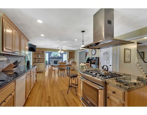 37 Southwick Road North Reading, MA 01864 - Photo 3 of 29 Gallery Image 3
