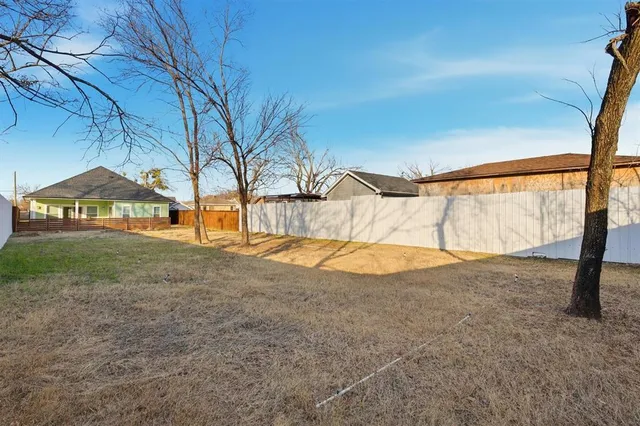 a view of outdoor space