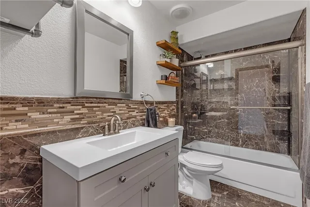 $1,129,000 | 5321 North Durango Drive, Las Vegas, NV 89149