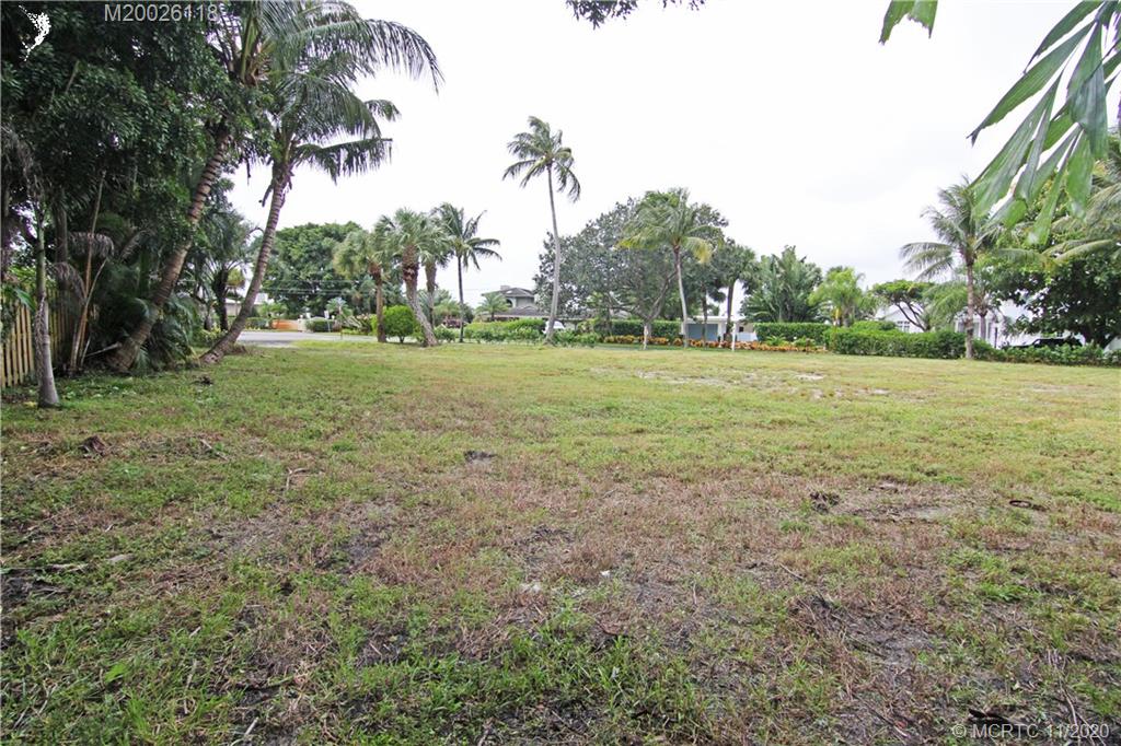 1438 Southeast Riverside Drive Stuart, FL 34996 - Photo 18 of 19 Gallery Image 18