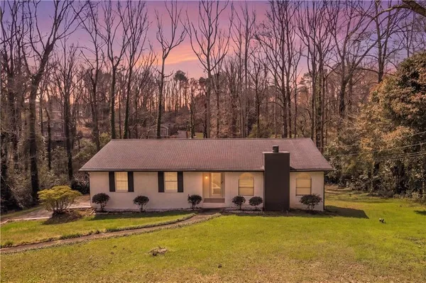 $2,200 | 611 Navarre Drive, Stone Mountain, GA 30087