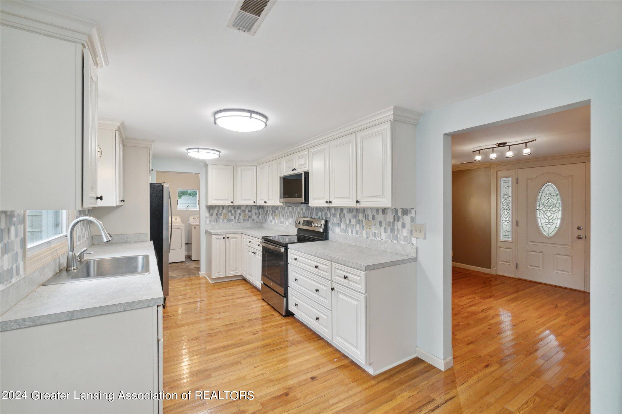 12235 Ruppert Road Perry, MI 48872 - Photo 15 of 63 15-12235-Ruppert-Rd-Perry-MI-48872-Windo