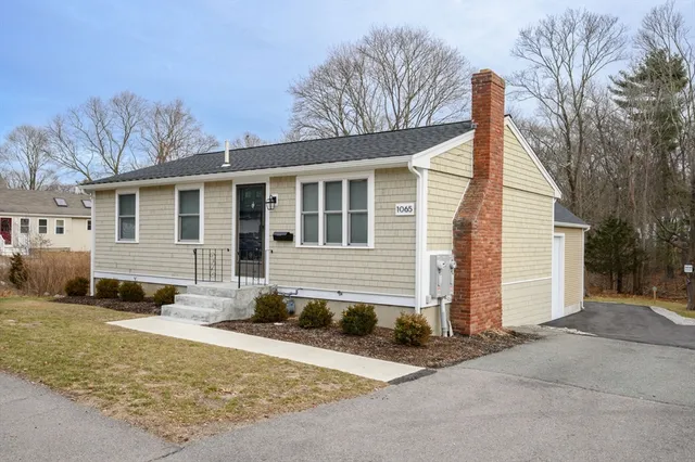 $799,000 | 1065 Bedford Street, Abington, MA 02351