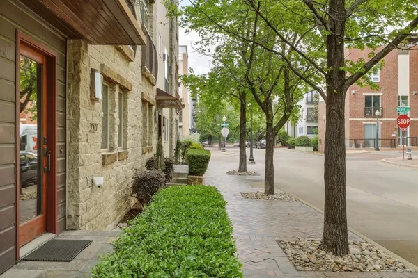 $789,500 | 2323 Clark Street, Dallas, TX 75204