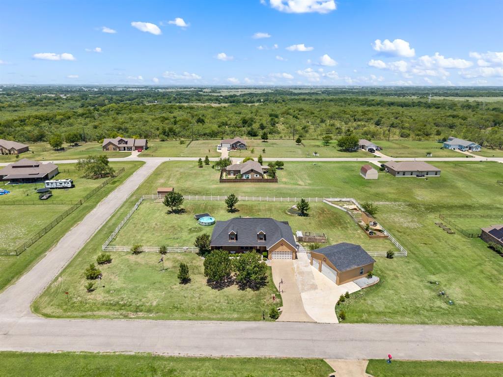 15099 Saddle Ridge Circle Terrell, TX 75160 - Photo 3 of 40 Gallery Image 3