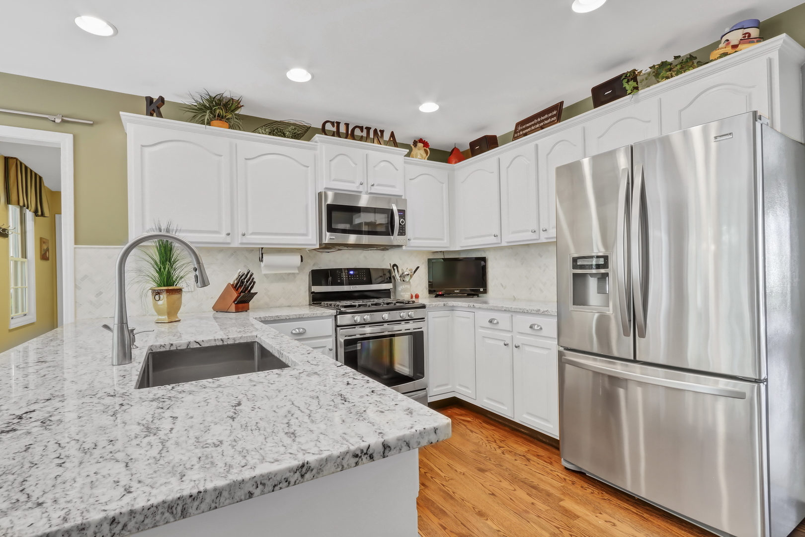 535 Cross Road Gurnee, IL 60031 - Photo 15 of 46