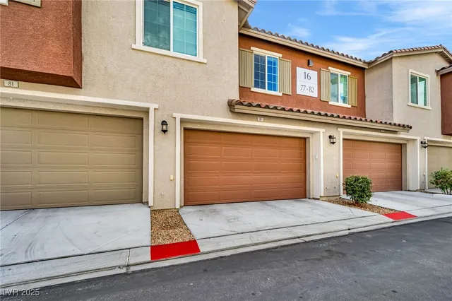 $2,050 | 25 Barbara Lane, Unit 80, Las Vegas, NV 89183