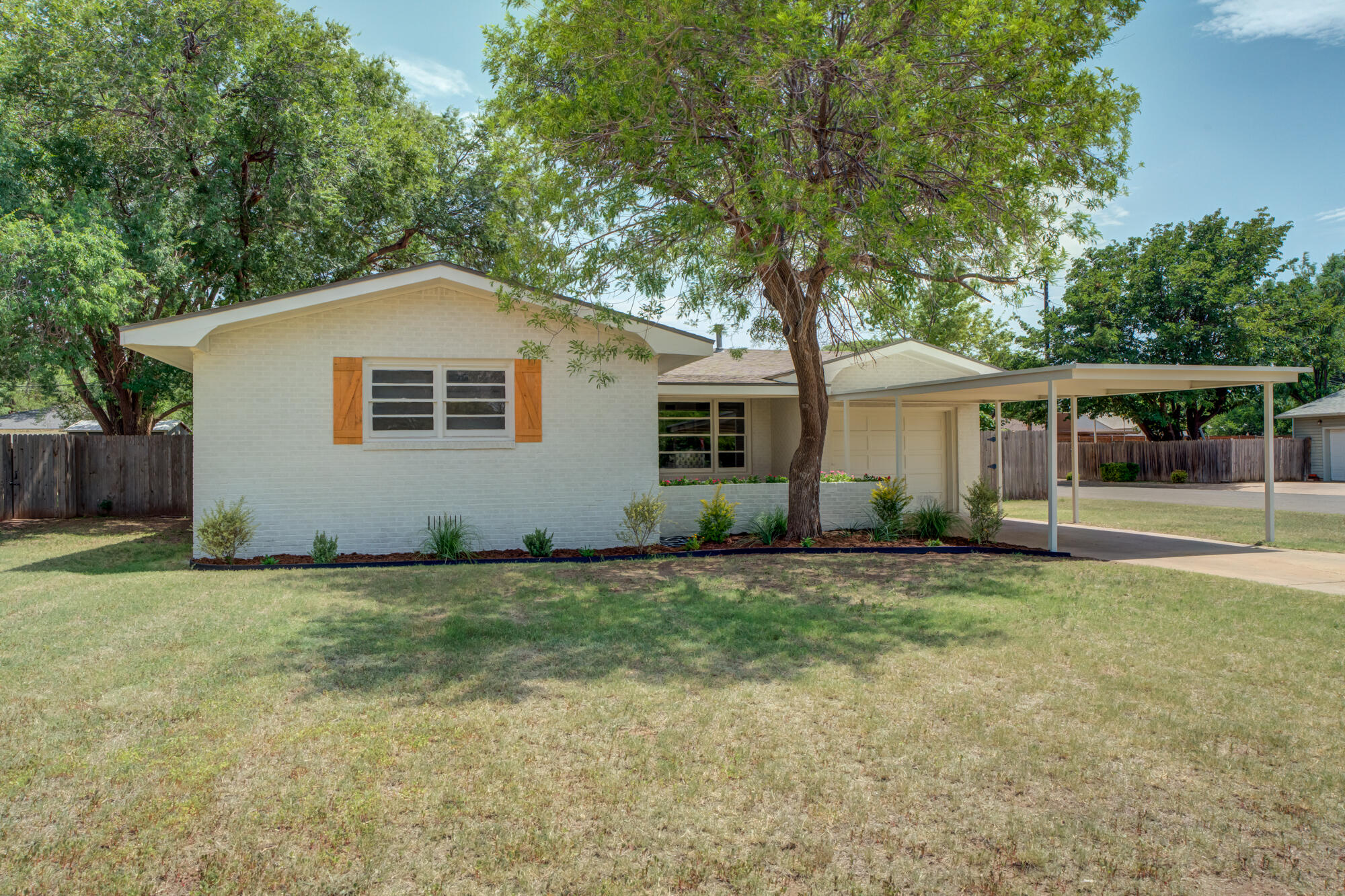 3615 37th Street Lubbock, TX 79413 - Photo 1 of 39 DSC05012_3_4_5_6