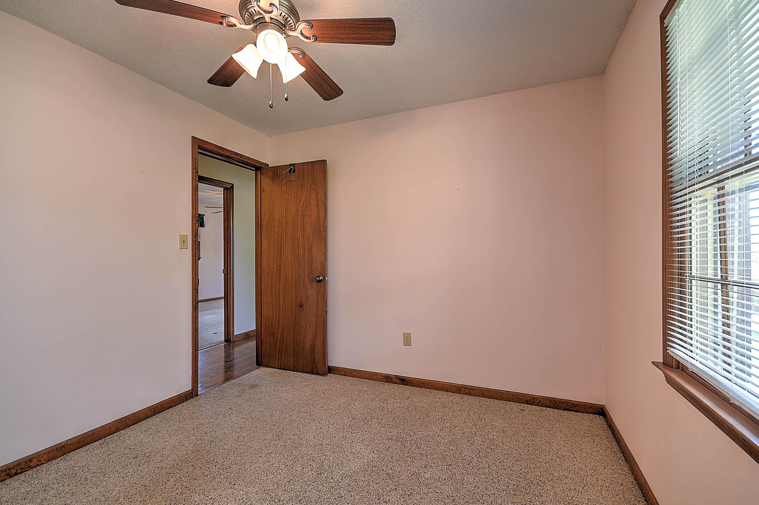 250 Sunset Drive Abingdon, VA 24210 - Photo 13 of 29 Sunset-21