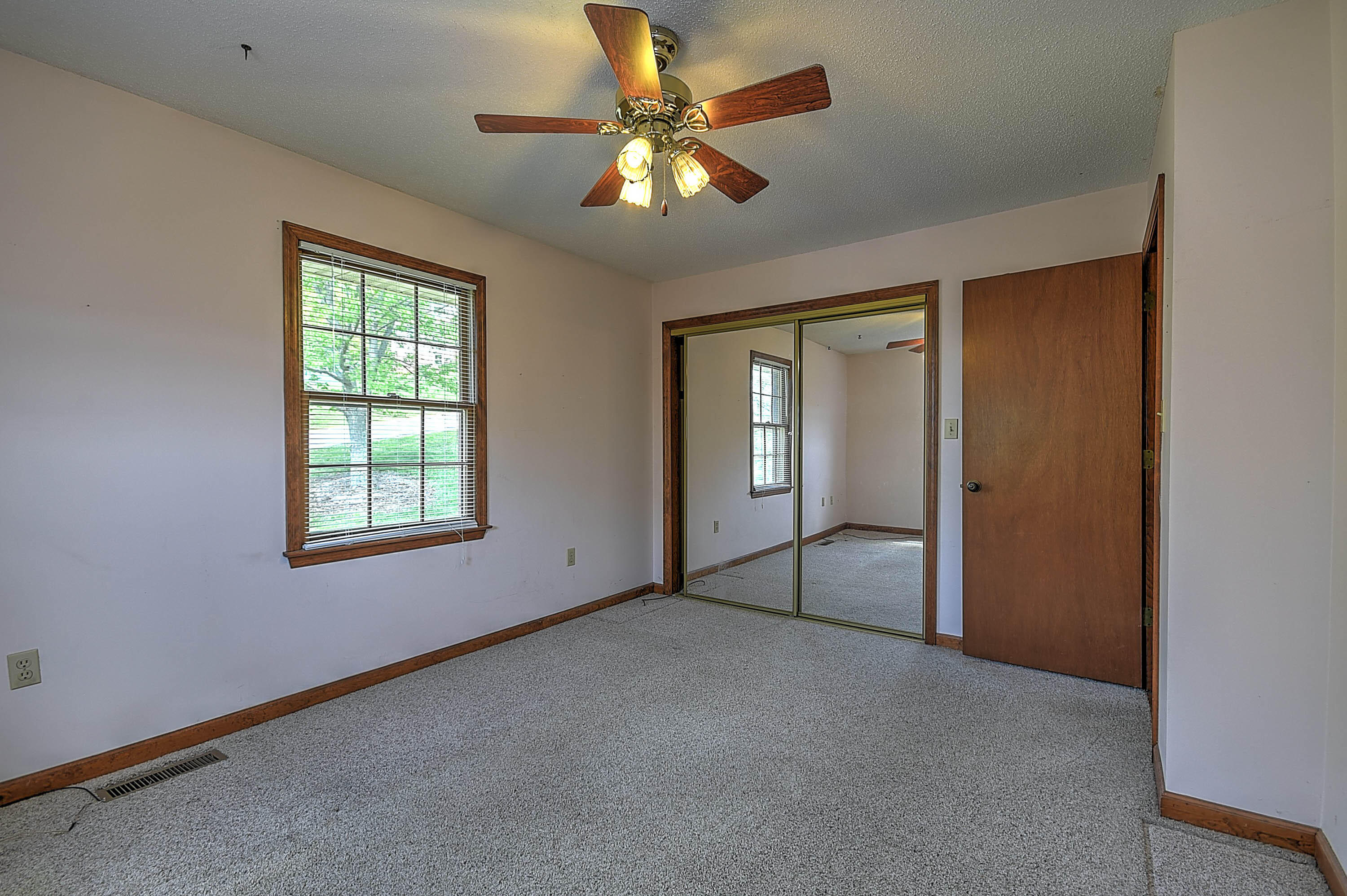 250 Sunset Drive Abingdon, VA 24210 - Photo 17 of 29 Sunset-32