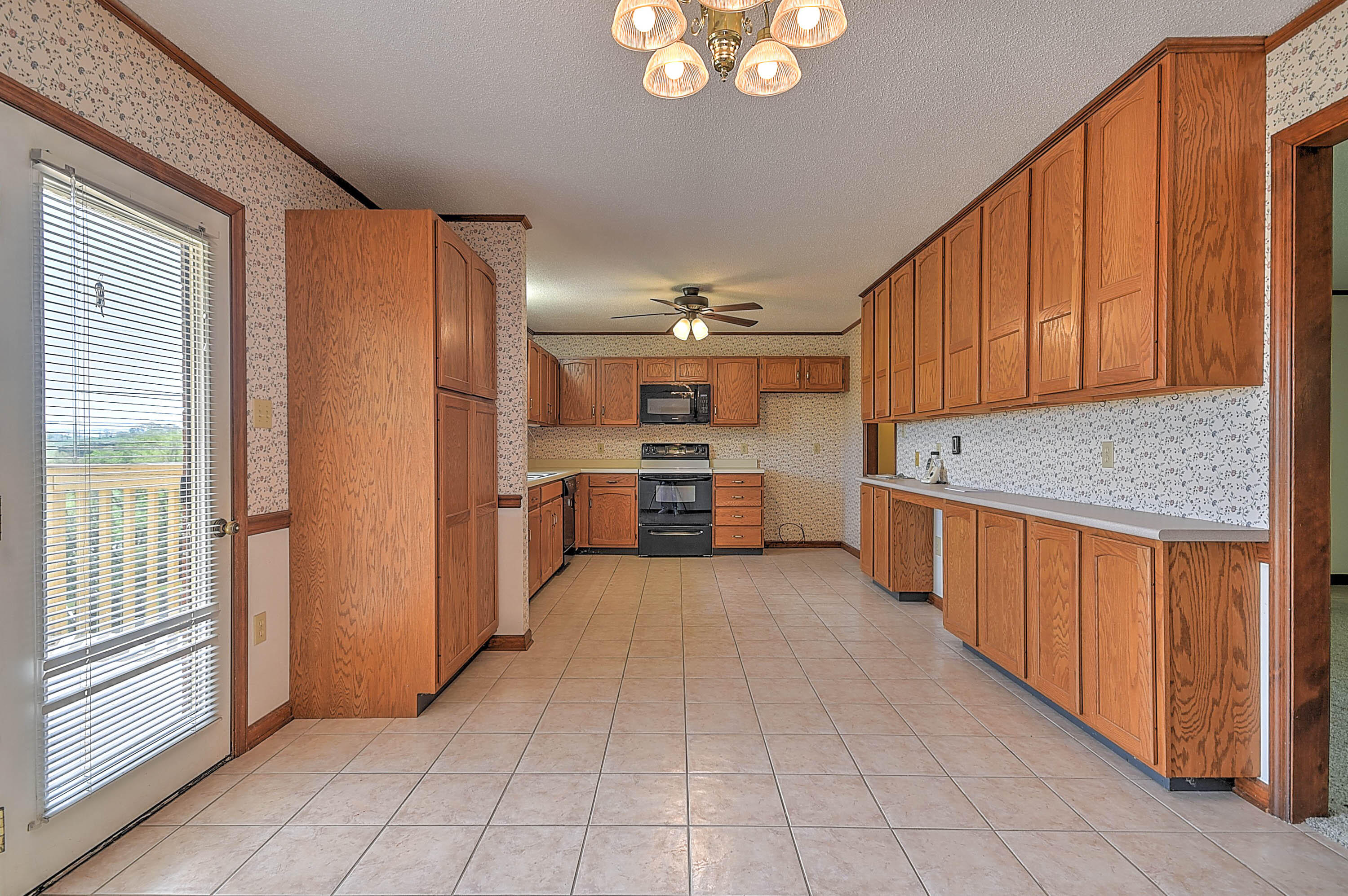 250 Sunset Drive Abingdon, VA 24210 - Photo 9 of 29 Sunset-12