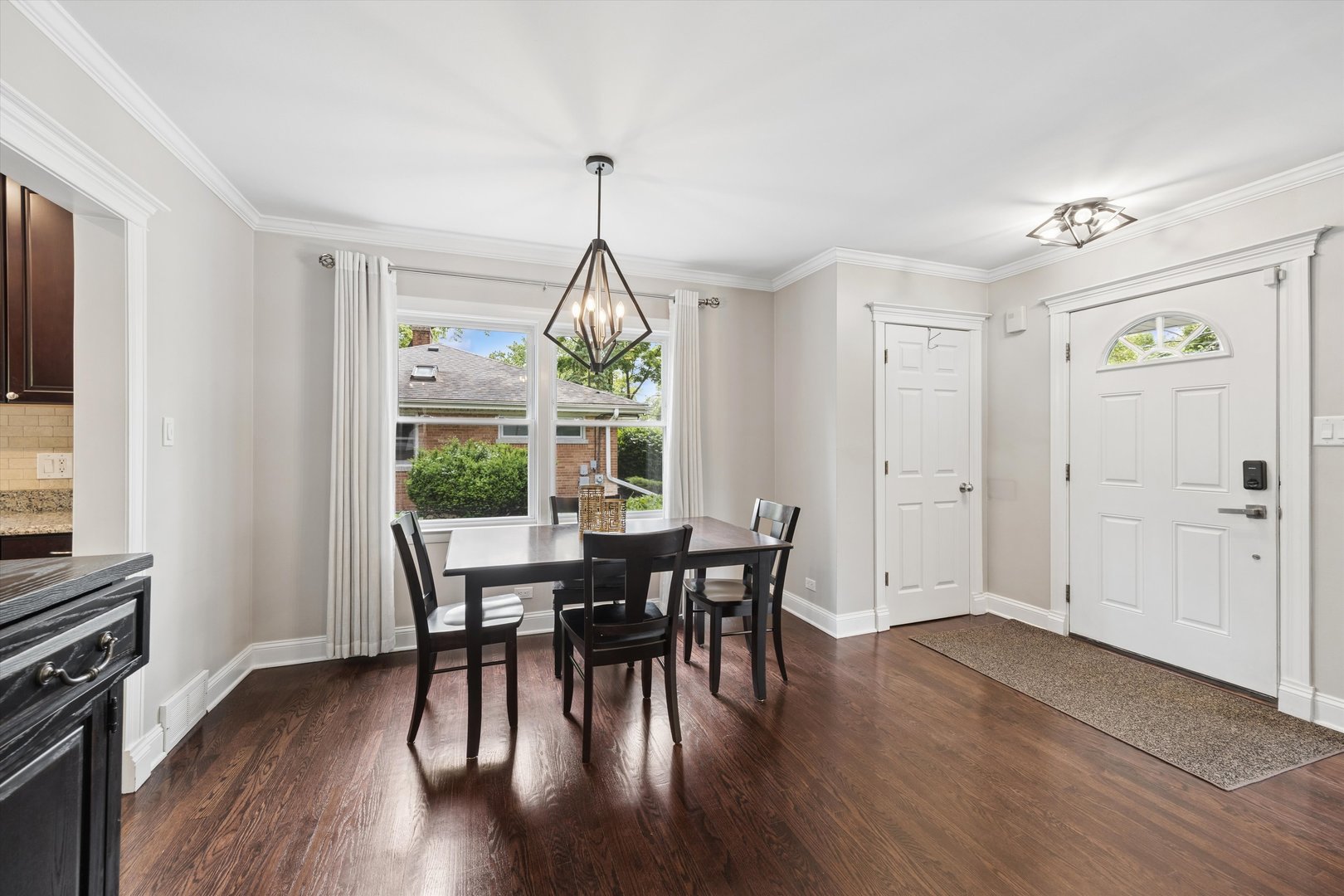 5949 Dunham Road Downers Grove, IL 60516 - Photo 5 of 26