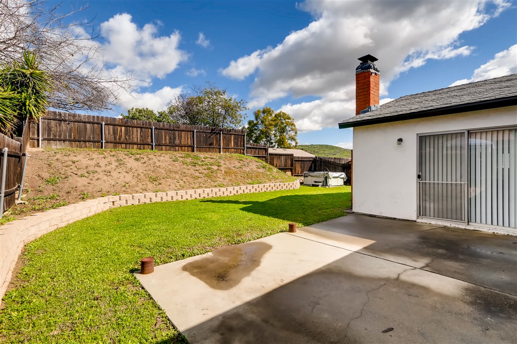 9456 Lake Canyon Road Santee, CA 92071 - Photo 21 of 25