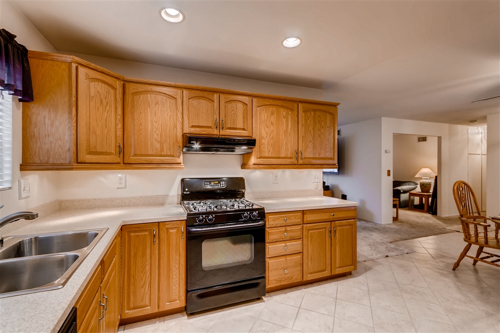 9456 Lake Canyon Road Santee, CA 92071 - Photo 8 of 25