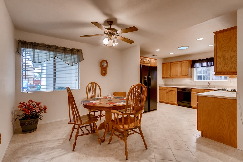 9456 Lake Canyon Road Santee, CA 92071 - Photo 10 of 25