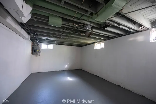 $825 | 2512 Brookside Pkwy N Drive, Indianapolis, IN 46201