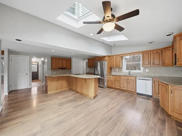 $550,000 | 55 Woodland Road, McDonald, PA 15057