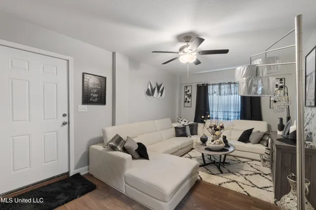 $248,400 | 148 Faler Road, Collins, MS 39428