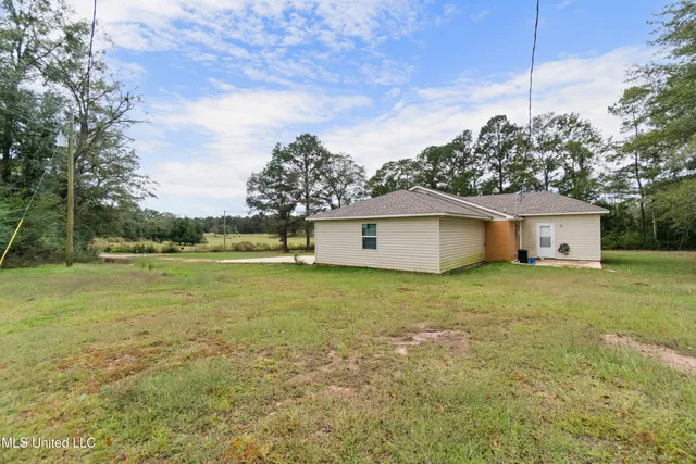 $248,400 | 148 Faler Road, Collins, MS 39428