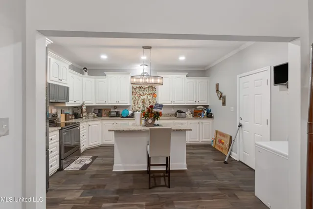 $248,400 | 148 Faler Road, Collins, MS 39428