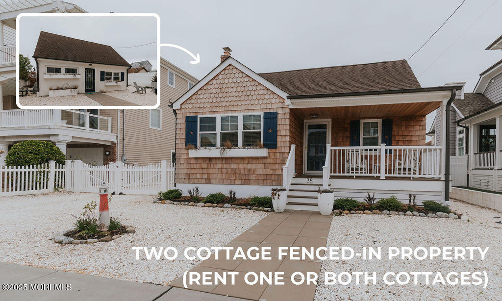 TWOCOTTAGEFENCEDINPROPERTY