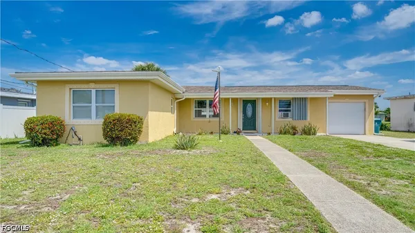 $424,000 | 859 Conreid Drive Northeast, Port Charlotte, FL 33952