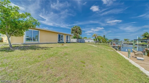 $424,000 | 859 Conreid Drive Northeast, Port Charlotte, FL 33952