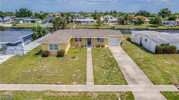 $424,000 | 859 Conreid Drive Northeast, Port Charlotte, FL 33952