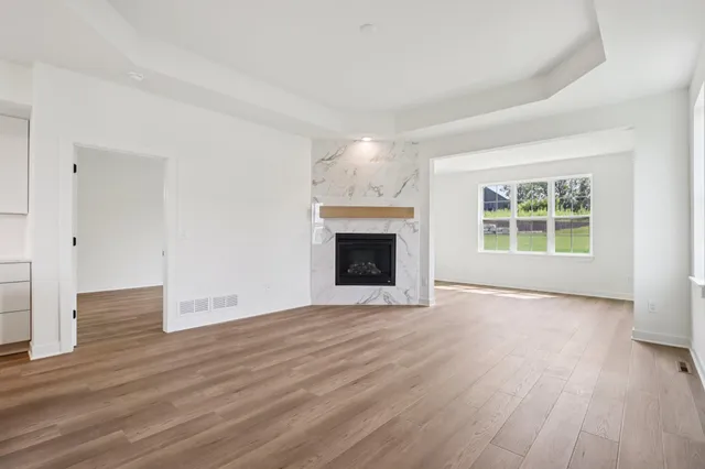 $599,900 | 2117 Bluestem Drive, Unit 202, Waukesha, WI 53188