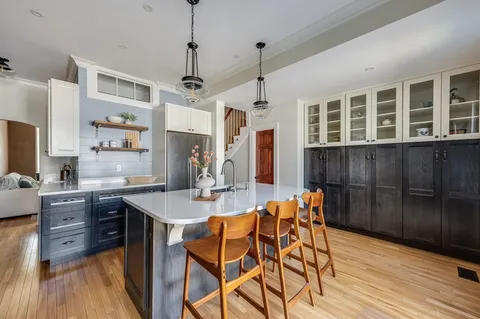 $1,720,000 | 582 East 7th Street, Boston, MA 02127
