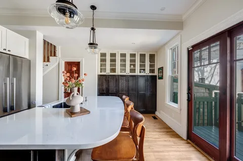 $1,720,000 | 582 East 7th Street, Boston, MA 02127
