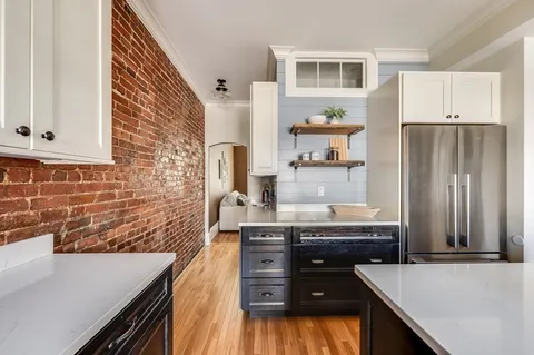 $1,720,000 | 582 East 7th Street, Boston, MA 02127