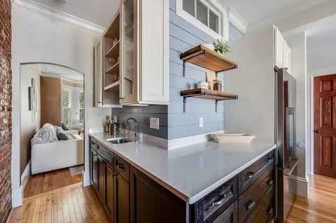 $1,720,000 | 582 East 7th Street, Boston, MA 02127