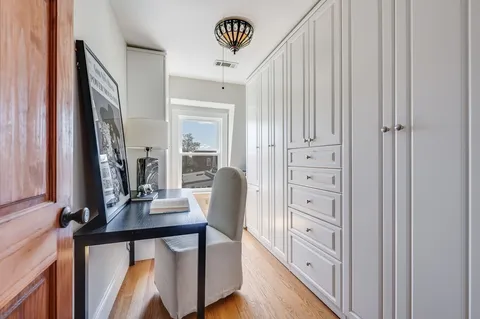 $1,720,000 | 582 East 7th Street, Boston, MA 02127