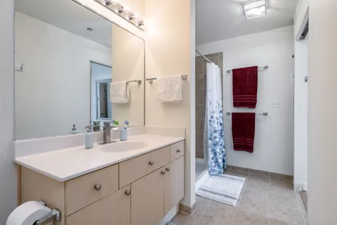 $325,000 | 1720 South Michigan Avenue, Unit 2309, Chicago, IL 60616