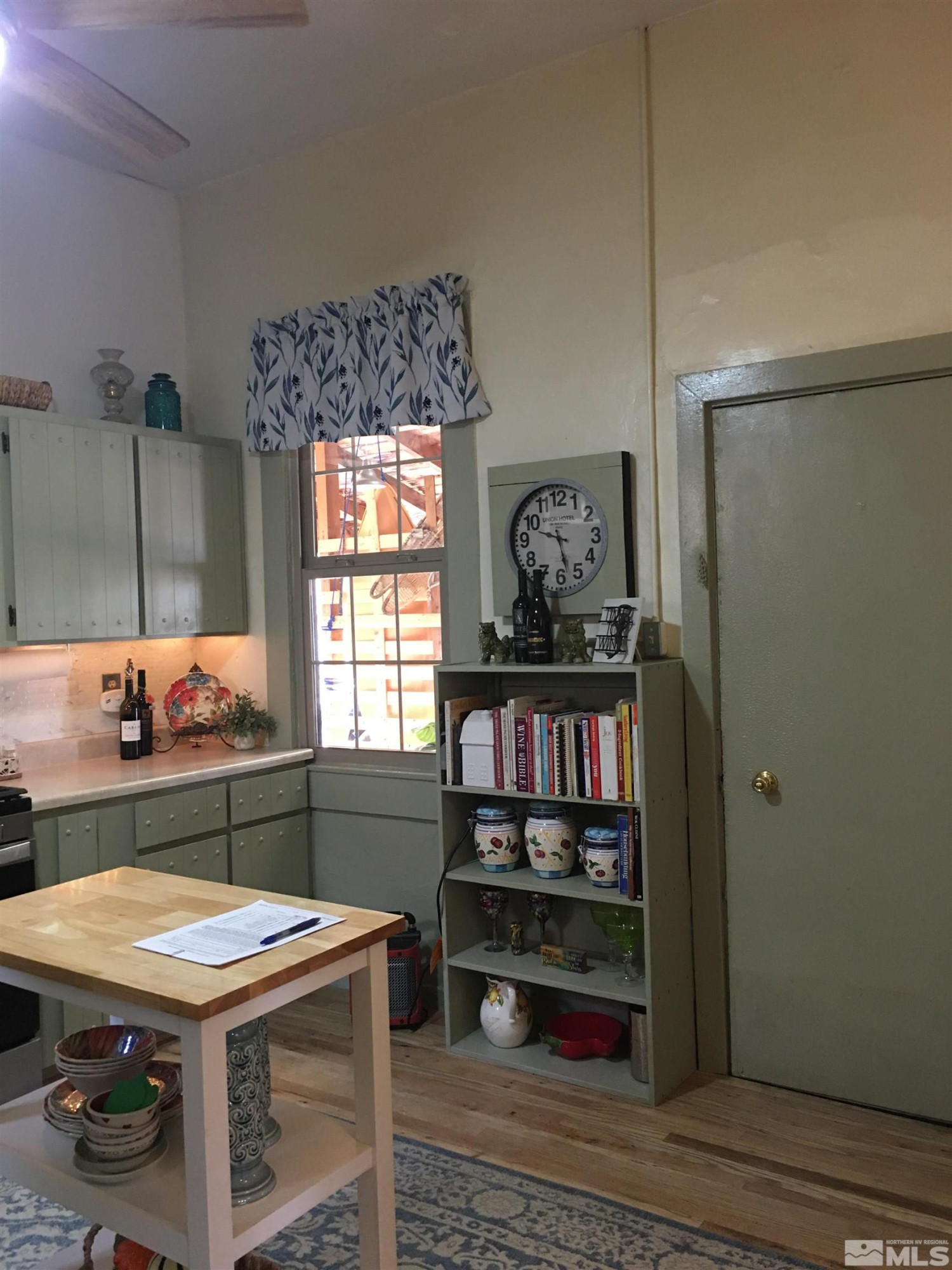 140 Water Street Austin, NV 89310 - Photo 7 of 43 a room with furniture and a window