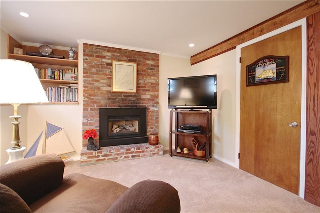 19 Philip Road Cape Elizabeth, ME 04107 - Photo 24 of 35 Photo