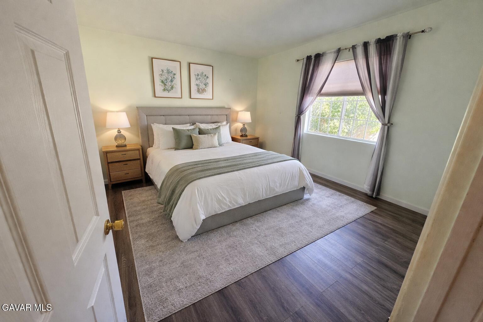 38820 Juniper Tree Road Palmdale, CA 93551 - Photo 22 of 43 Modern and serene bedroom design