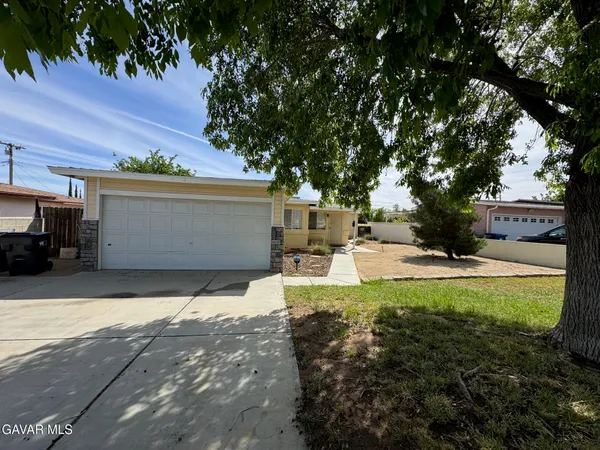 $449,900 | 38820 Juniper Tree Road, Palmdale, CA 93551