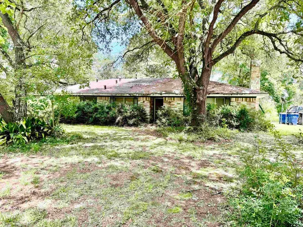 $249,000 | 412 North Rainey Avenue, Groveton, TX 75845