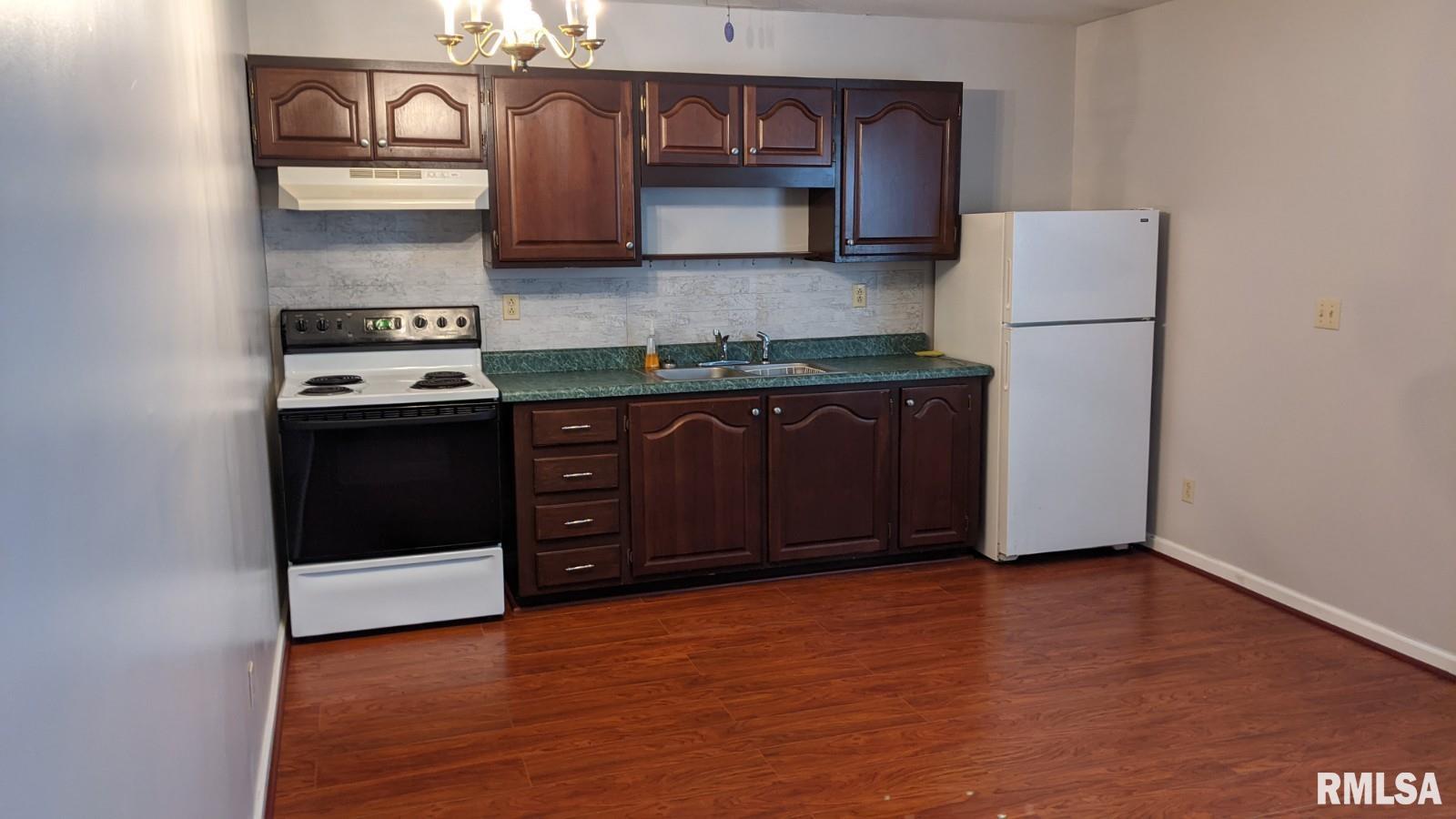 222 North Murphy Street, Unit A B C Ridgway, IL 62979 - Photo 11 of 14