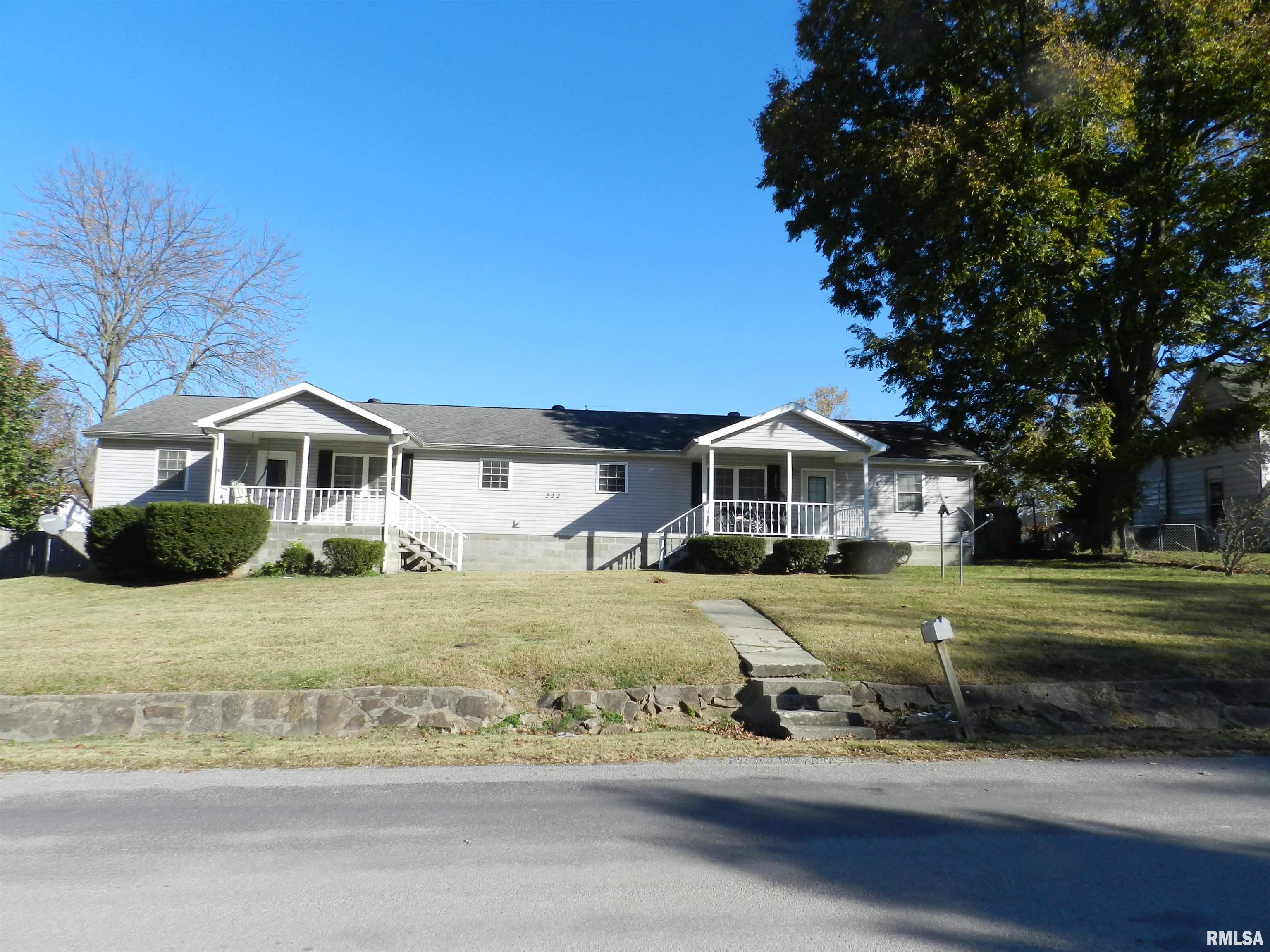 222 North Murphy Street, Unit A B C Ridgway, IL 62979 - Photo 3 of 14