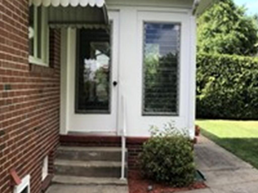 48 Sterling Road Holyoke, MA 01040 - Photo 5 of 28 Gallery Image 5