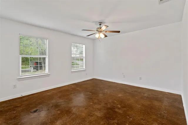 $1,500 | 804 East 5th Street, Bonham, TX 75418